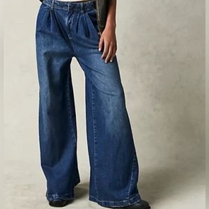 Brand new, Free People We The Free Equinox Denim Trousers in Lake Life sz 27